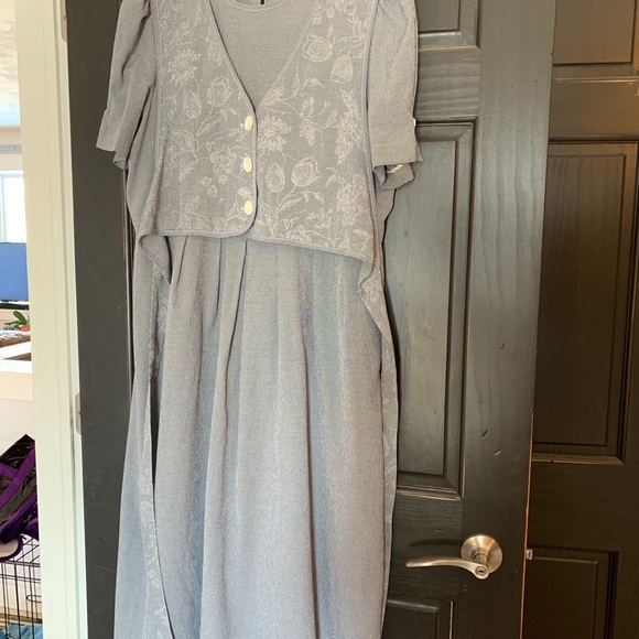 Grey dress - Picture 1 of 2